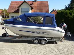 Tutte le caratteristiche relative all'intera gamma non sono vincolanti. Bimini Mit Schlechtwetterverdeck Konsolenboot Ranieri Shadow 23 Bootssattlerei Hallier