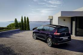 De l'habitacle aux motorisations en passant par les tarifs, voici tout ce qu'il faut savoir. Renault Scenic Renault Scenic Prix Et Equipement De La Finition Initiale Paris