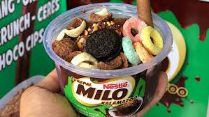 Dalam sebuah artikel yang dilansir bbc indonesia, disebutkan bahwa meskipun kuliner padang banyak mengandung santan, kalorinya masih lebih rendah daripada makanan yang digoreng. Bikin Gagal Diet Ternyata Kalori Es Kepal Milo Setara 2 Mangkok Bakso Liputan6 Com Line Today