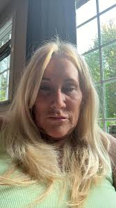 Robyn Frank (@robyn.frank) · Instagram photos and Reels