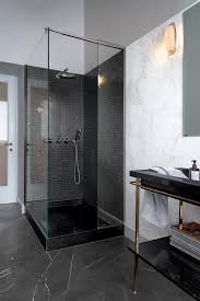 Fliesen im badezimmer ratgeber mit tipps. Verkleidung Der Duschnische Mit Mosaikfliesen Marazzi