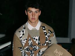 Noah holdings limited (noah or the company) (nyse: Noah Beck Reviews The Louis Vuitton Men S Show Vogue