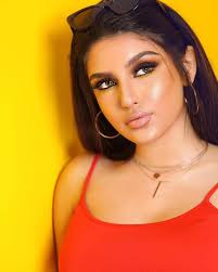 Bella elite colors lenses are available in 7 different and beautiful colors, namely sandy gray, sandy brown, gray beige, lavender gray, silky gold, midnight blue. Sandy Brown By Bella Elite Makeup Bella Contact Lenses Facebook