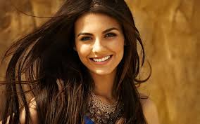 See more ideas about soft summer, celebrities, soft summer colors. Picture Victoria Justice Brown Haired Smile Hair Girls Celebrities