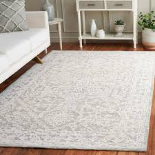 SAFAVIEH Ebony Ainslee Traditional Area Rug, Ivory/Grey, 4' x 6'