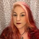 Amelia Redd's Instagram, Twitter & Facebook