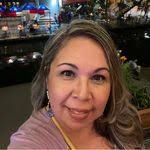 Sonya Moeller's Instagram, Twitter & Facebook