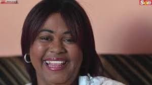 Wie is die Antie Mona engel: Tasneem Duminy