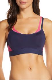 Whether you're looking for a sports bra for yoga or running, these are the best supportive sports bras for women with large breasts. 17 Best Sports Bras For Large Breasts Supportive Sports Bras