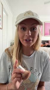 Hayley Devine's Instagram, Twitter & Facebook