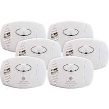 Keep your family safe with this easy to use, battery operated carbon monoxide alarm; First Alert Carbon Monoxide Detector Battery Operated 6 Pack Co400