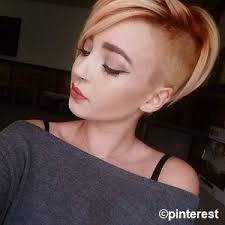 Coupe de cheveux courte femme noire marcelinne. Coupe Courte Femme Les Tendances De 2021 Lifestylia Com