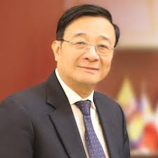 Edward Burman: “China is not an easy country”