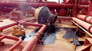 The united nations said an abandoned oil tanker moored off the coast of yemen loaded with more 'massive environmental damage' expected if un fails to salvage decaying oil tanker off yemen coast. Study Warns Of Catastrophe If Explosion Takes Place At Yemen S Safer Oil Tanker Asharq Al Awsat