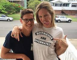In 2015, seebohm began a relationship with fellow swimmer, mitch larkin. Mitch Larkin Says He Was Blindsided Following Rumours Of An Affair On Ex Girlfriend Emily Seebohm Daily Mail Online