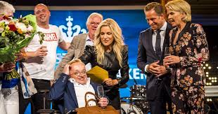 Born 1967 (1), dutch tv presenter (1). Question Marks At Foundation Lucille Werner Entertainment Netherlands News Live