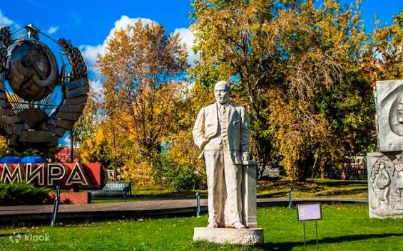 Private Moscow Park of Arts Muzeon & Gorky Park 3-Hour Tour, Russia - Klook