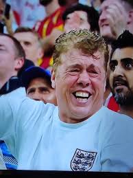 Linsey Jones (@nvhairchepstow)