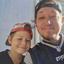 What are the reasons for joining the decayz server?