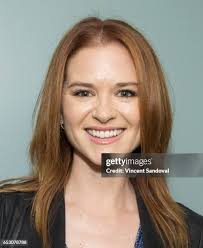 390 Sarah Sandoval Stock Photos, High-Res Pictures, and Images