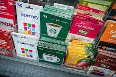 What's the difference between a prepaid card and a gift card?