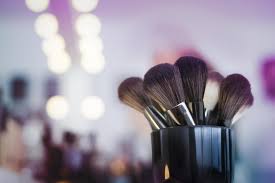 De nombreuses options s'offrent à vous quant au lieu de domiciliation de votre entreprise. Comment Devenir Estheticienne A Domicile