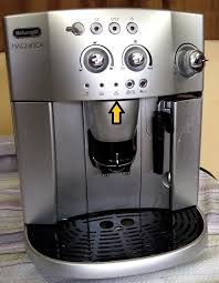The de'longhi ecodecalk uses 100% natural ingredients, making it safe to use and is gentle on your coffee machine components. Delonghi Coffee Machine Troubleshooting Descale Light Message Won T Turn Off Crema Coffee Garage Australia