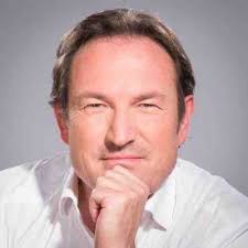 🐝 « Il faut sortir de l'idée que notre modèle social tient uniquement aux  gains de productivité et à la croissance (...) la croissance n'existe plus. 