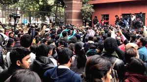 #sadhuguru nails it #jnu_campus don't take sides with any #political party, take sides with the #truth @shehzad_ind terror attacks happened in #jnu_campus by #avbp_goons but not a single goon. Jnu Violence Students Marches To Campus Gate Case Transferred To Cb Teachers Association Demands Removal Of Vc India General Kerala Kaumudi Online