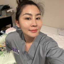 Less color, more class✨🤎 Baguette