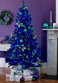40 Fresh Blue Christmas Decorating Ideas Family Holiday Net Guide To Family Holidays On The Internet Silver Christmas Tree Blue Christmas Tree Decorations Blue Christmas Tree