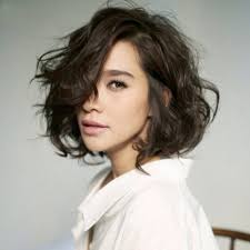 Easy short hairstyles with blunt bangs for thick wavy hair asian women with round faces haircuts for wavy hair cute hairstyles for short hair curly hair styles. 19 Chic Asian Bob Hairstyles That Will Inspire You To Chop It All Off The Singapore Women S Weekly