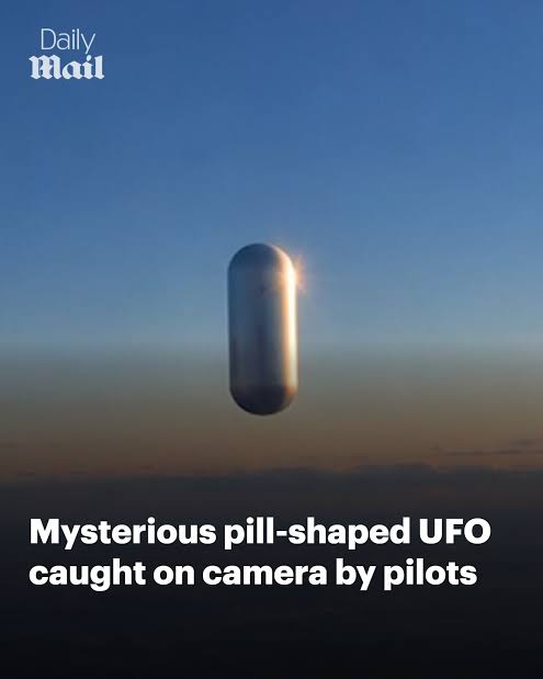 Pilots contacted air traffic control after spotting a strange object near their plane, only to be told nothing was registering on radar 👽✈️ Read more: https://trib.al/Jezdfx3