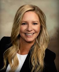 Heidi Carrels Receives Accredited Portfolio Management Advisor Designation 