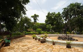 Horniman Circle Garden At Fort To Usher ...