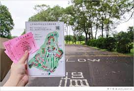 南投魚池景點美食 三育基督學院vs 空中的魚乳酪蛋糕 似無邊際草地在眼前 一個讓人很喜歡很喜歡的必訪景點 在這裡唸書也太幸福了 必買魚池紅茶乳酪蛋糕 享受生活不無聊 規小孫