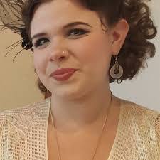 Wendy Squire's Instagram, Twitter & Facebook