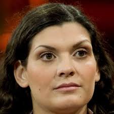 Heimatberechtigt in schaffhausen) ist ein schweizer fernsehmoderator, sachbuchautor, journalist und unternehmer mit schwerpunkt meteorologie. Miriam Kachelmanns Will Kein Opfer Sein Stars