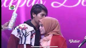 Saya ingin menikah dan saya rasa kamu orang yang tepat buat saya. Lesti Kejora Bahagia Jika Menikah Dengan Rizky Billar Showbiz Liputan6 Com
