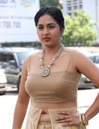 Srushti dange hot navel