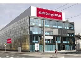 Dem milchhof salzburg (31 %), der tauernmilch (12,35 %) und des käsehofs (15 %). Salzburgmilch Gmbh 5020 Salzburg Molkereien U Molkereiprodukte Herold