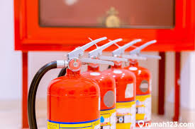 Apar jenis air, powder, foam (busa) dan co2 (karbon dioksida). Pentingnya Alat Pemadam Api Ringan Sebagai Perlengkapan Rumah Rumah123 Com