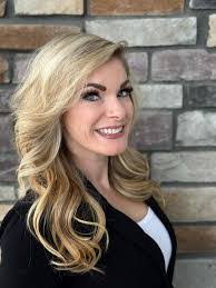 Laura Gallant's Instagram, Twitter & Facebook