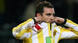 Der fußballspieler christoph metzelder war in der saison 2002/2003 bei borussia dortmund unter vertrag und wird dort in der abwehr eingesetzt. Metzelder Close To Real Eurosport