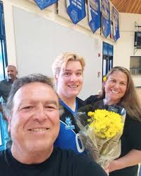 Nuview Knights cheer moms