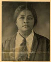 Magdalena Lewis's Instagram, Twitter & Facebook