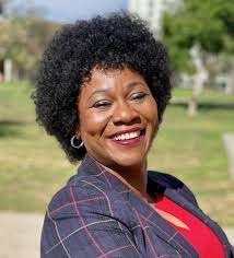 Tina Simone's Instagram, Twitter & Facebook