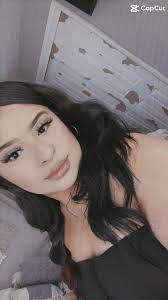 Daisy Barron's Instagram, Twitter & Facebook