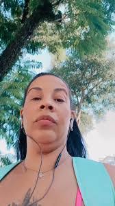 Elaine Gregory's Instagram, Twitter & Facebook