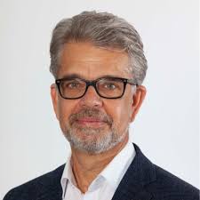 What a thrill to celebrate 50 Years of BMW M in Toronto this past week and  connect with enthusiast owners and BMW Retailers. Hot laps as an appetizer.  All five decades of